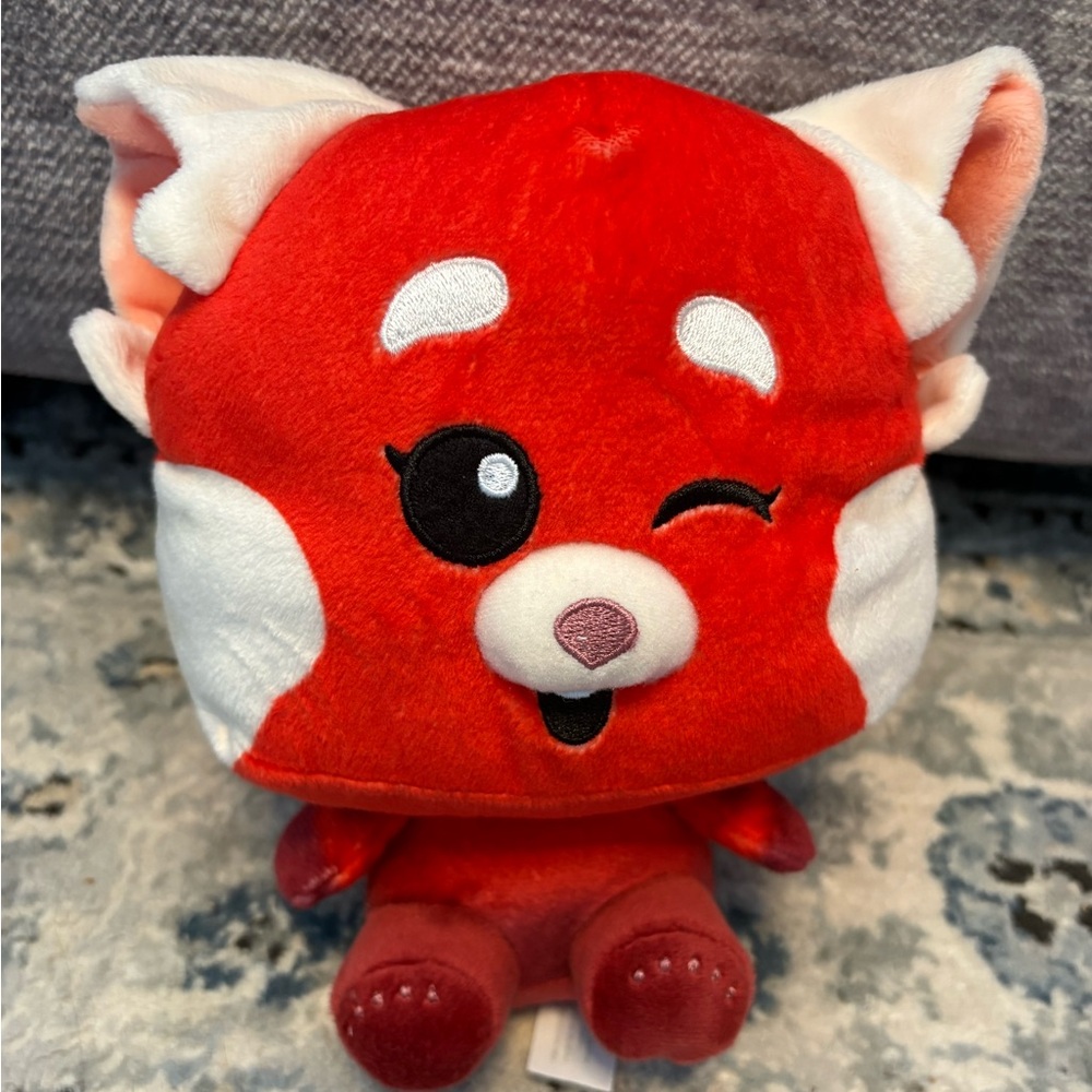 Turning Red Funko Pop Red Panda Plush - Picture 1 of 2